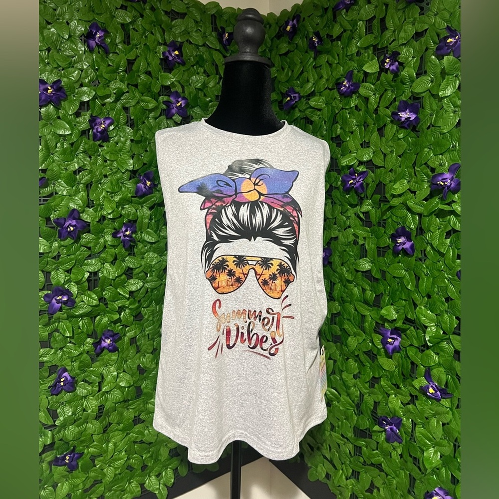 NEW Women’s Vibes Graphic White Tank Top Size XL
